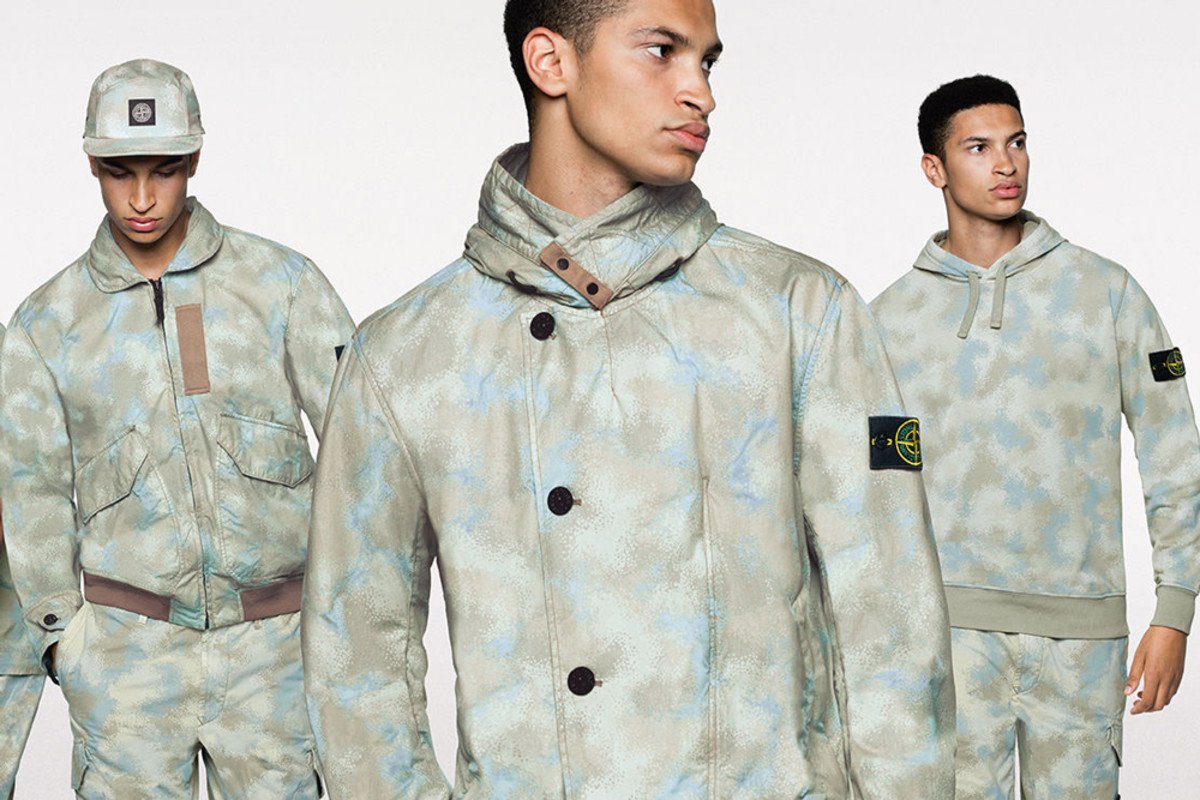 Стон крупнейший. Stone Island Camo Devore. Стон Айленд 2022. Спринг Самер 2020 Стоун Исланд. Шерпа Stone Island.