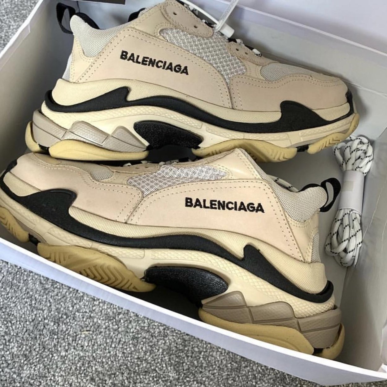 Balenciaga Triple s v1