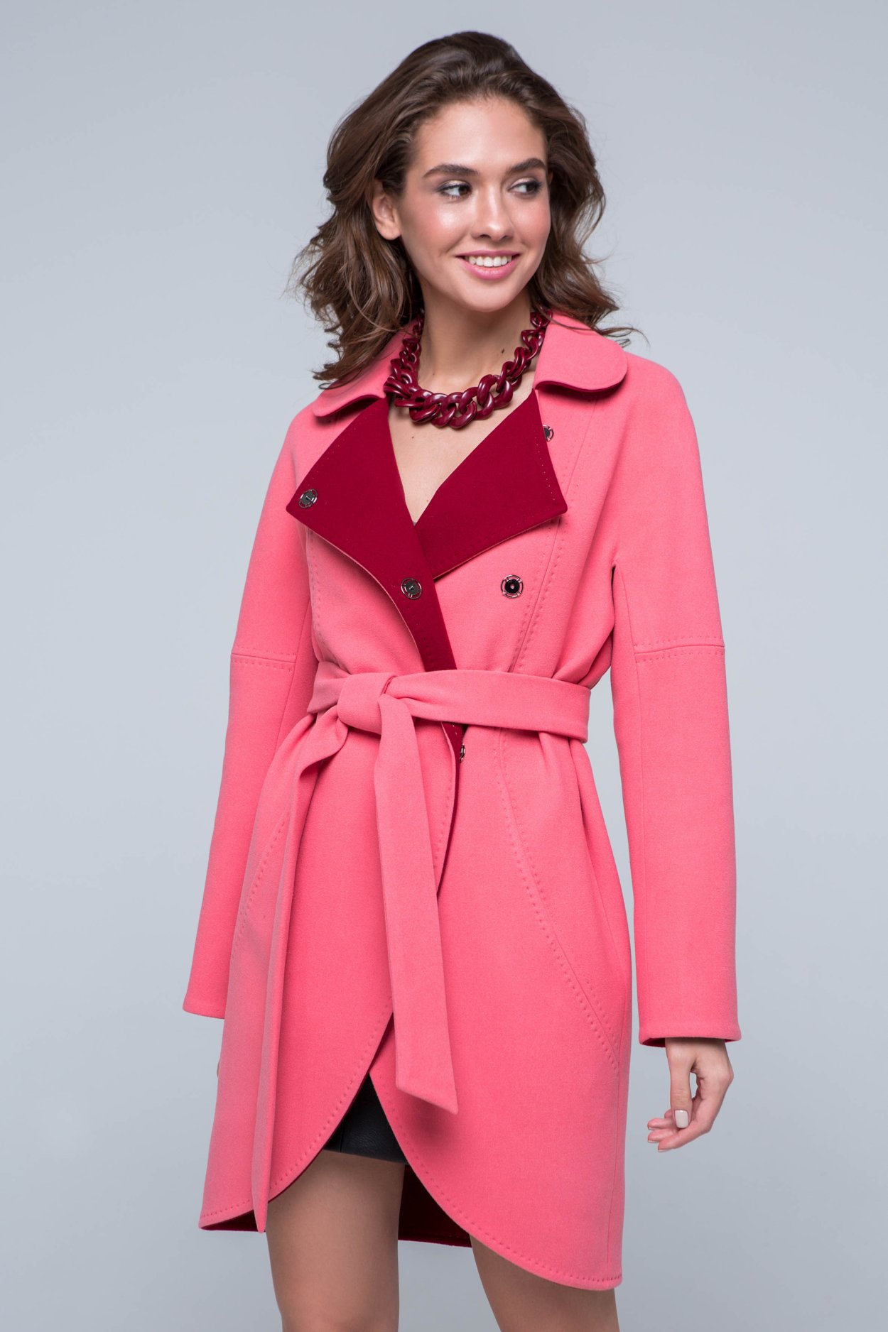 Двухцветное пальто женское