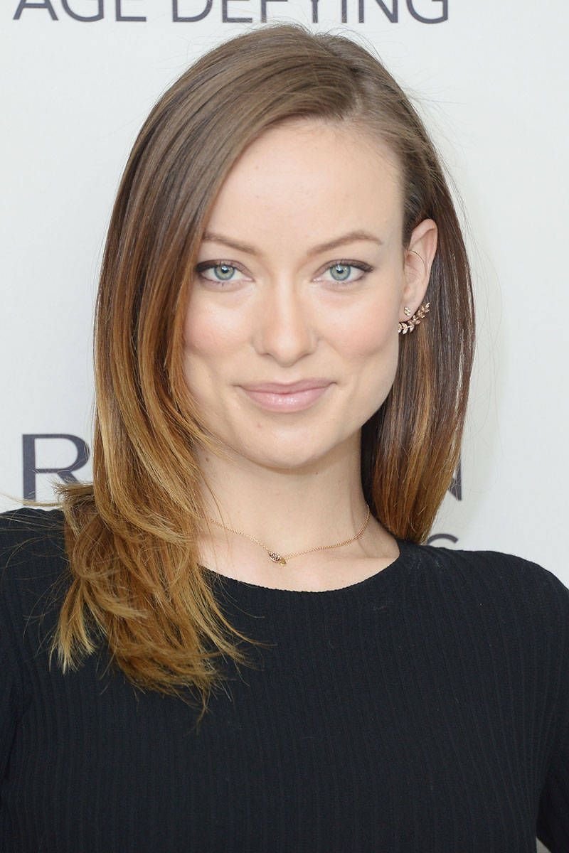 Большой лоб какие прически. Olivia Wilde 2021.