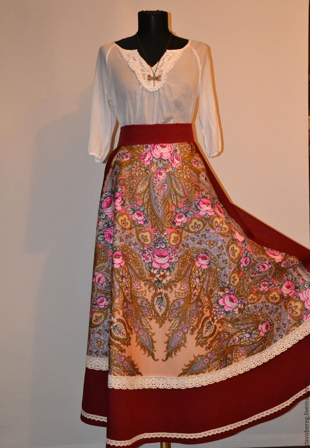Платье в стиле павловопосадских платков
