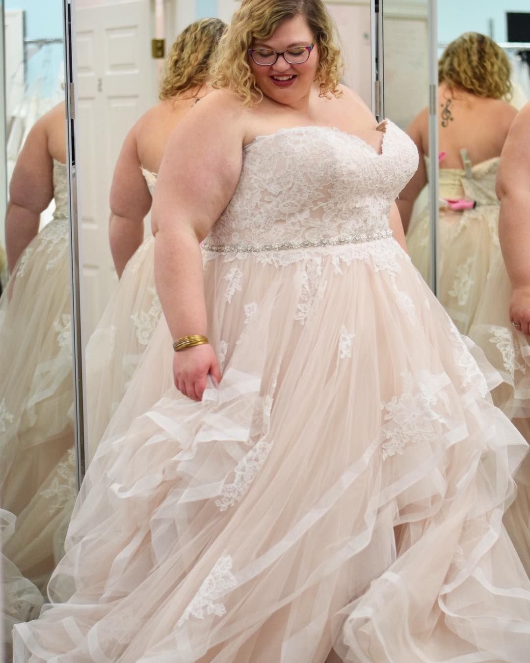 Толстая Невеста В Свадебном Платье