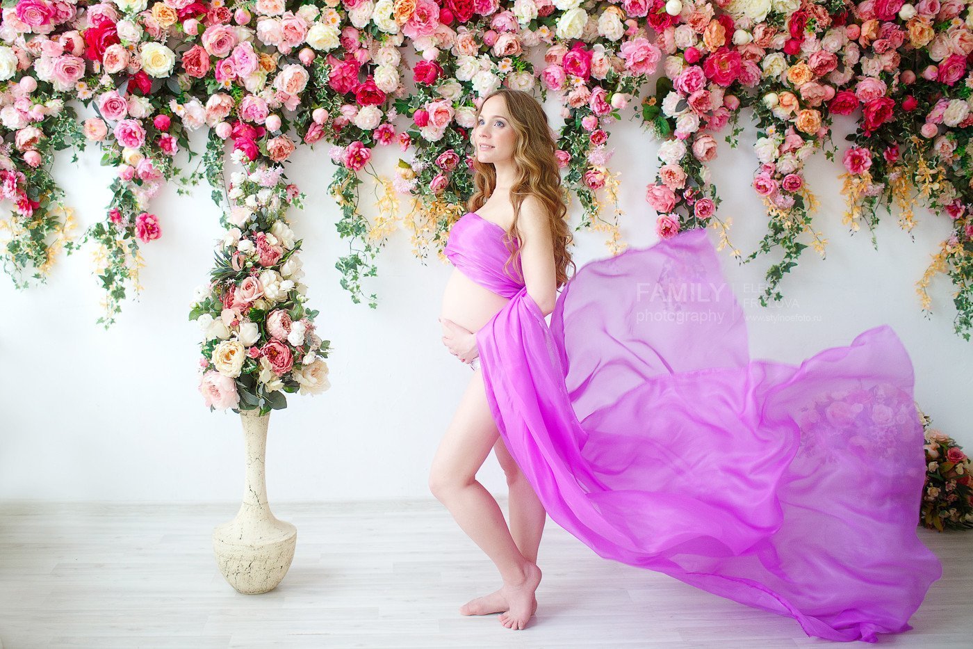 Беременный прокат. Фотосессия беременных. Фотосессия беременности в пышном платье. Фотосессия беременной в платье. Фотосессия беременных в пышном платье.