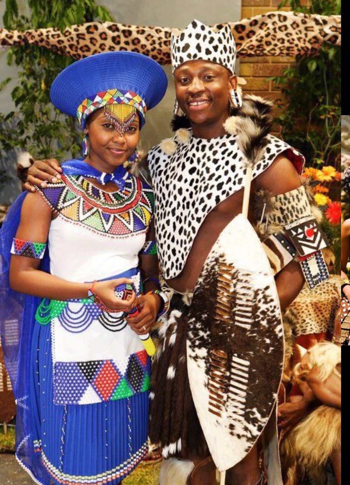 Костюм негритянки. Африкан Зулу Африка племя. Зулусы ЮАР костюм. ЮАР национальный костюм Зулу. Кения племя Масаи.