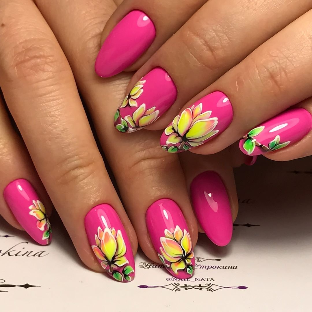 Весенние ногти с цветами. Летние ногти. Ногти яркие летние. Яркие весенние ногти. Яркий дизайн ногтей.