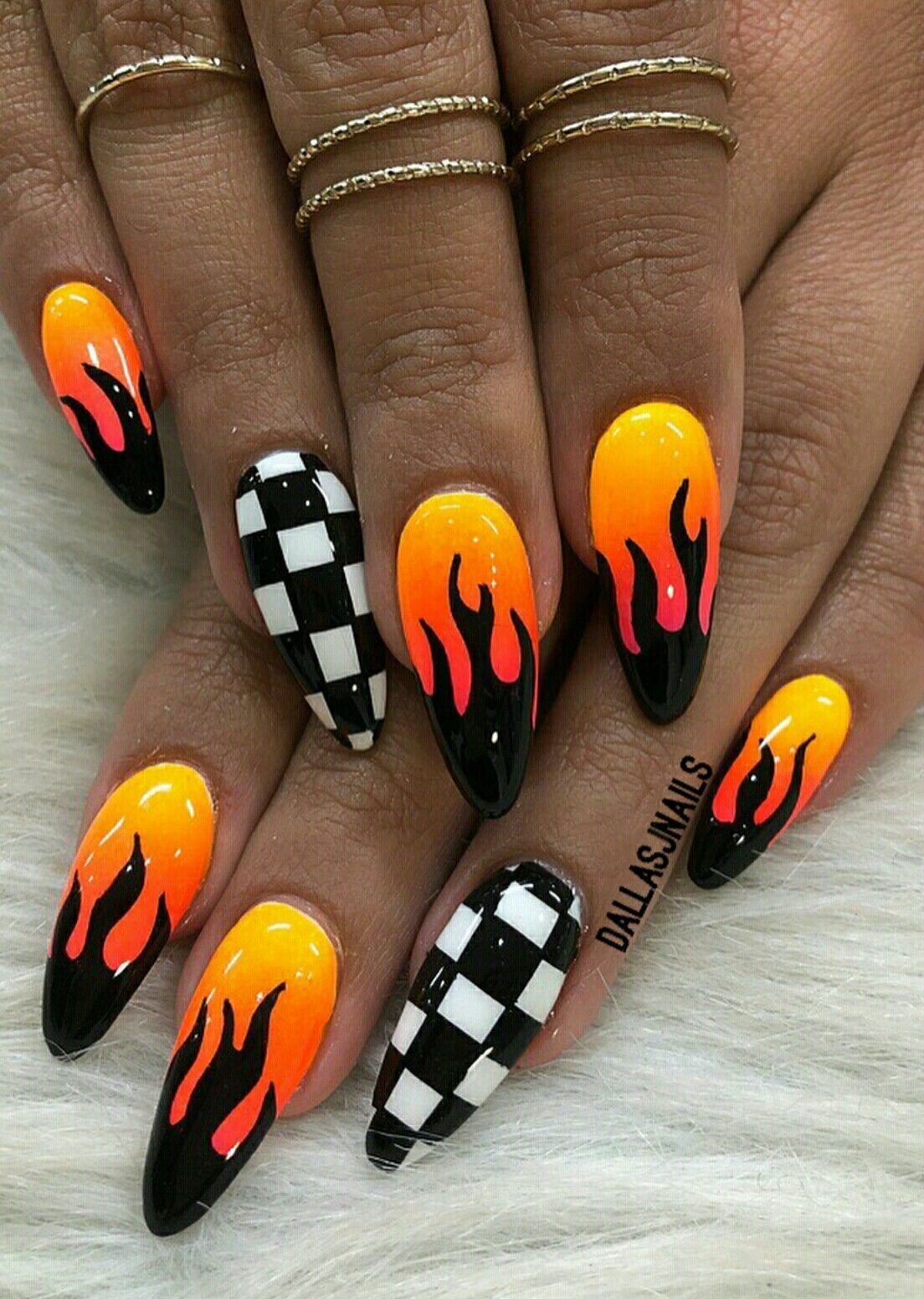 Дизайн ногтей огонь. Ногти с огнем. Дизайнерские ногти. Красивые яркие ногти.