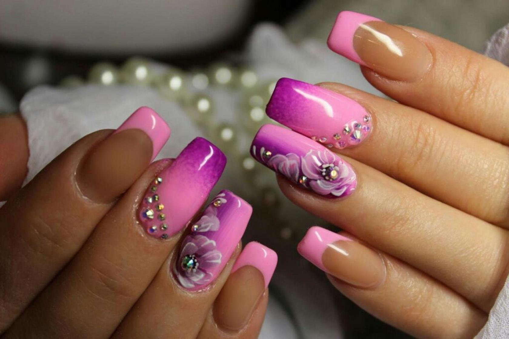 Шикарный весенний маникюр. Красивые ногти. Красивый розовый маникюр. Розовые ногти с цветочками. Весенний маникюр розовый.