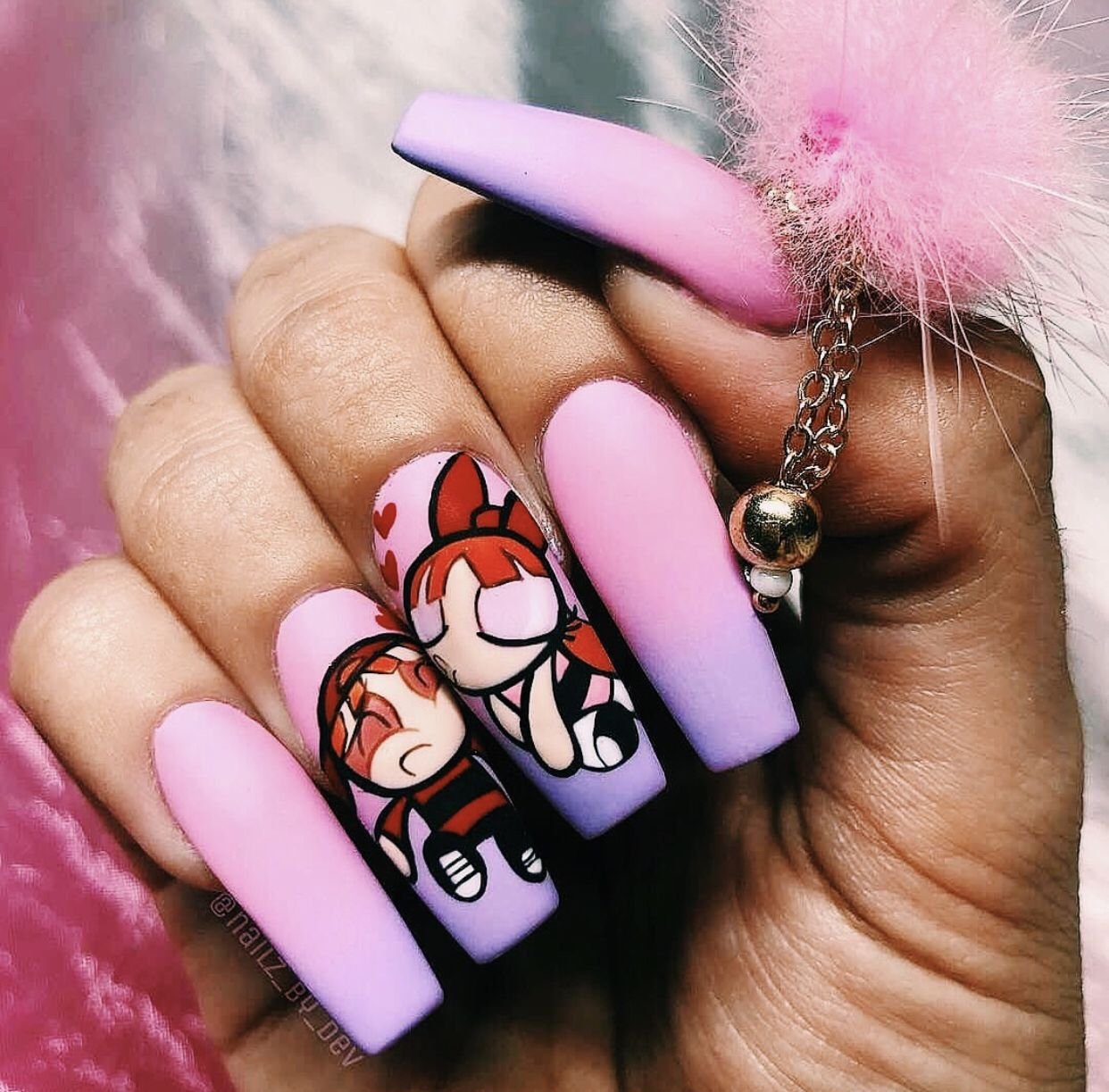 Ногти в стиле Барби