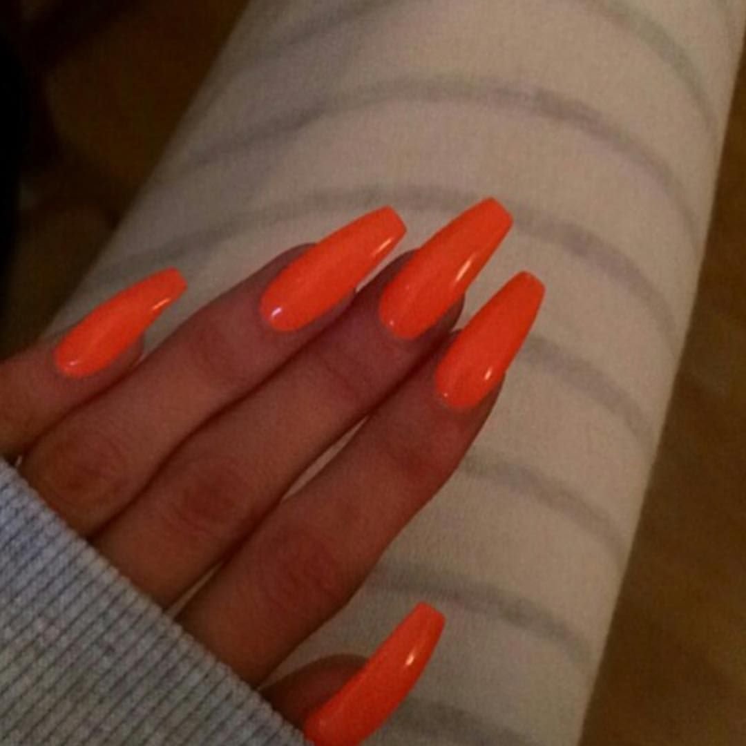 Оранжевые ногти длинные квадратные