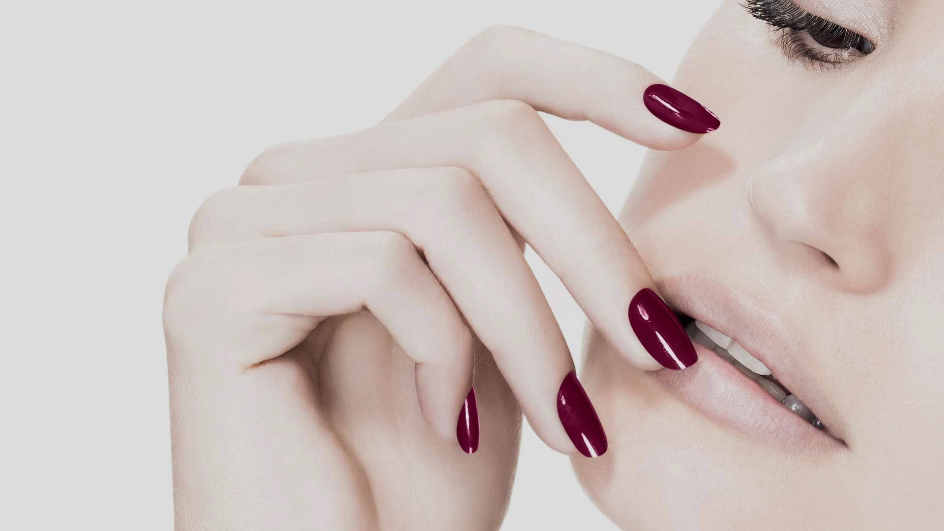 Nails сайт. Красивые ногти. Женский маникюр. Маникюр картинки. Ногти для женщин.