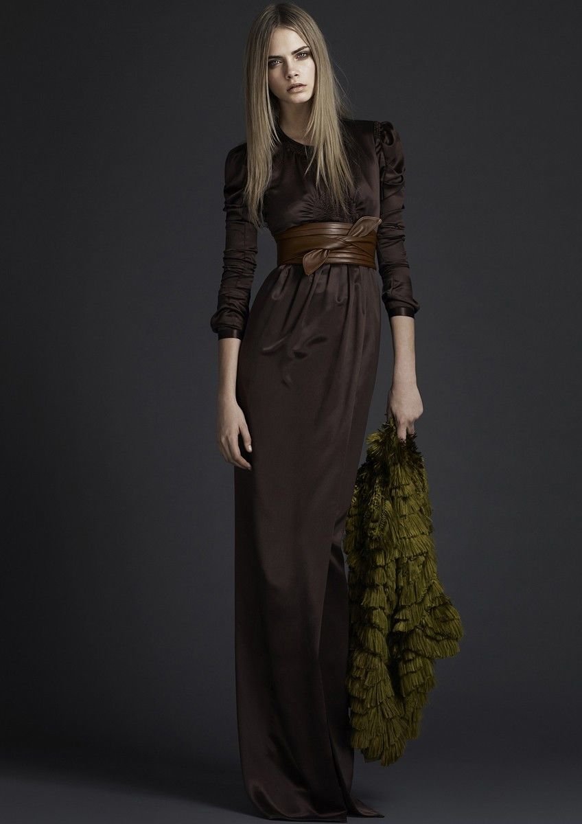 Burberry Prorsum Fashion show for pre-Fall 2011 cara Delevingne