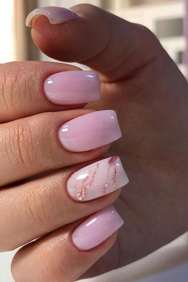 розовые квадратные ногти фото