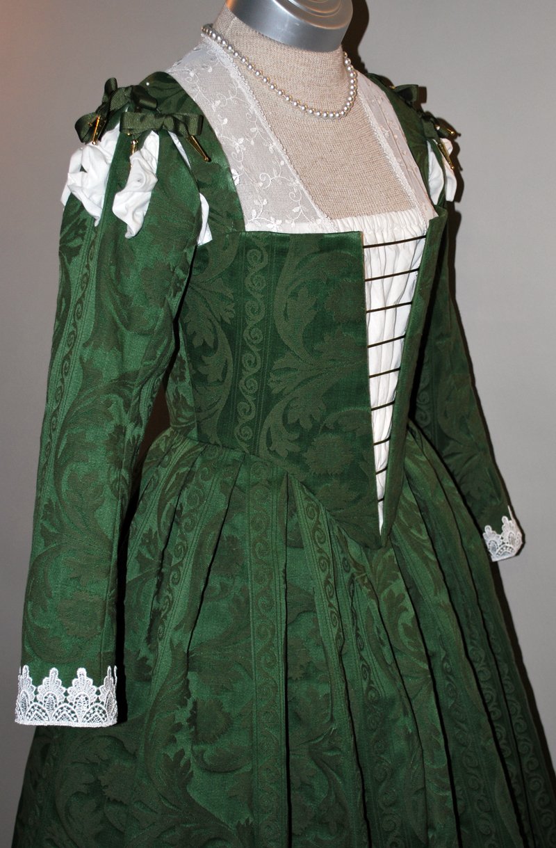 Фото платья 16 века фото
