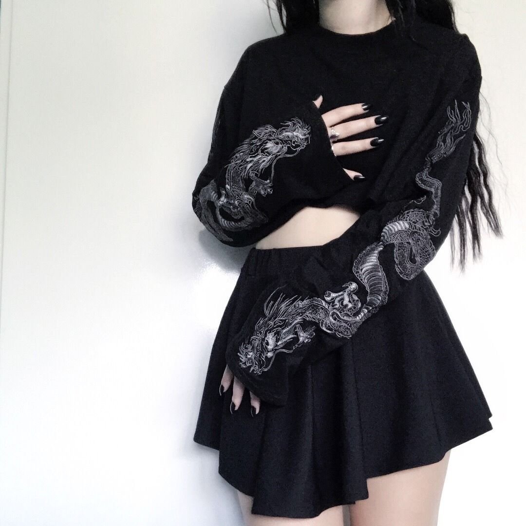 Черным черно одежда. Goth outfit Грандж чёрная корейская одежда. Goth outfit Грандж чёрная корейская одежда тумблер. Корейская одежда для девушек черная. Чёрная одежда для девушек Эстетика.