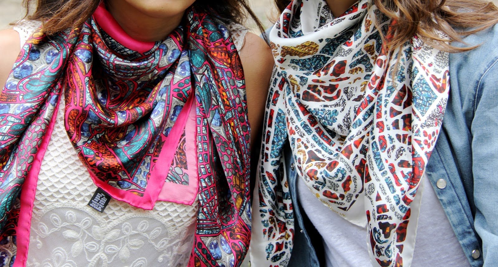 В доме моды проходила распродажа шарфов. Эмилио Пуччи платки. Красивые платки. Платок женский. Яркий шарф.