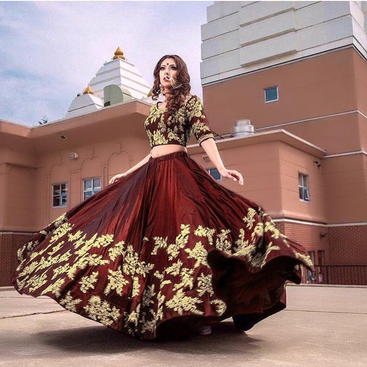 Самые красивые цыганские платья - 74 фото