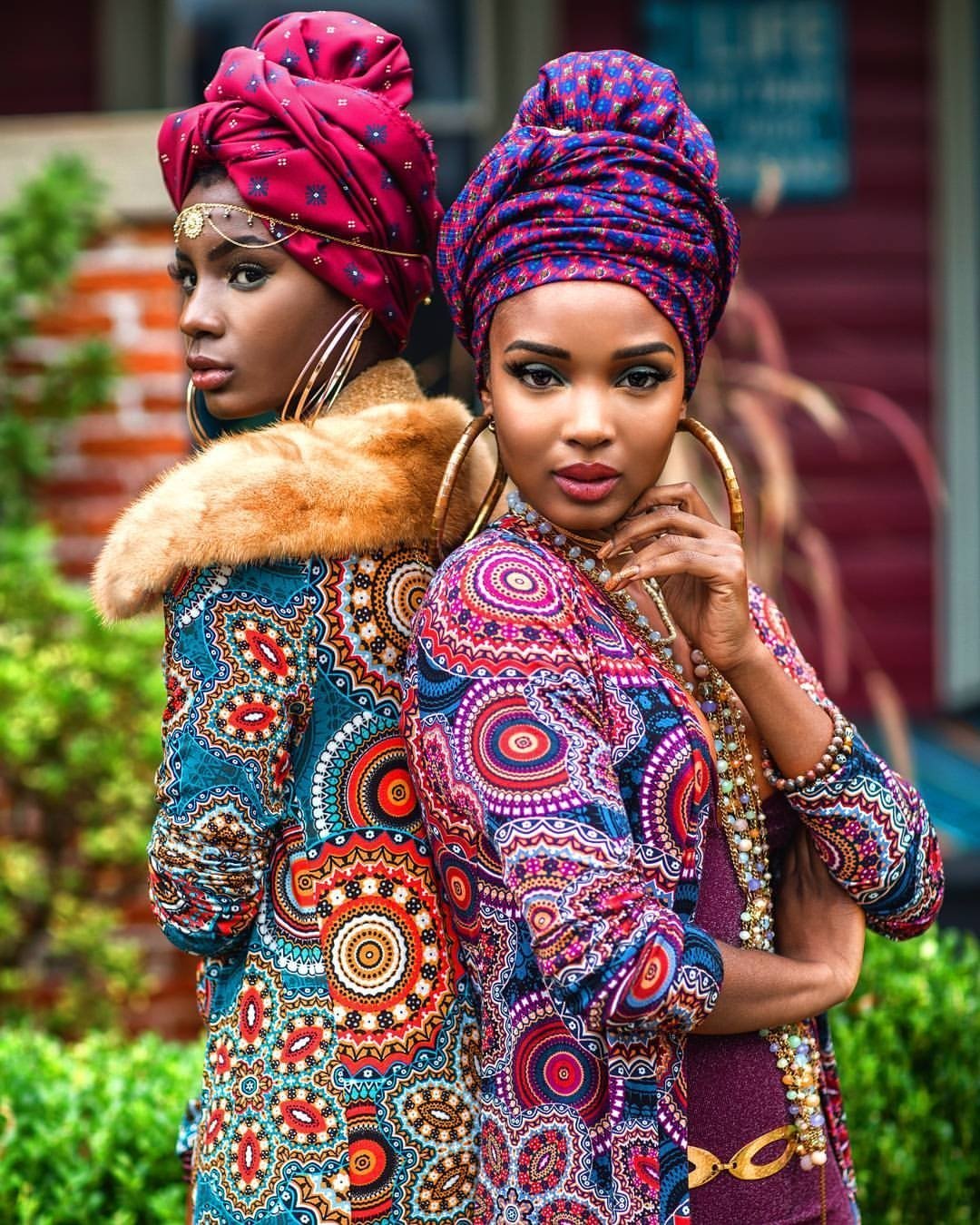 Африканские костюмы и аксессуары