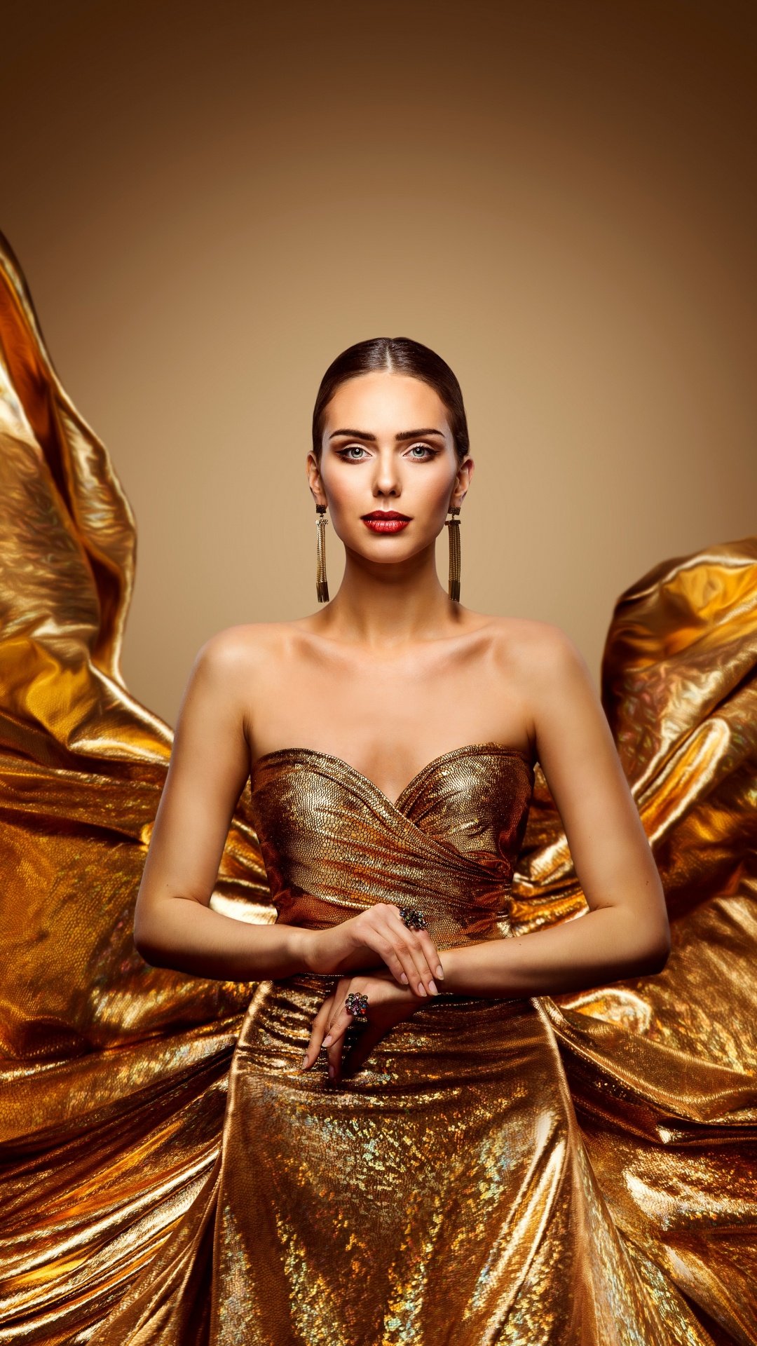 Красивые золотые платья | Золотое платье, Платья, Наряды