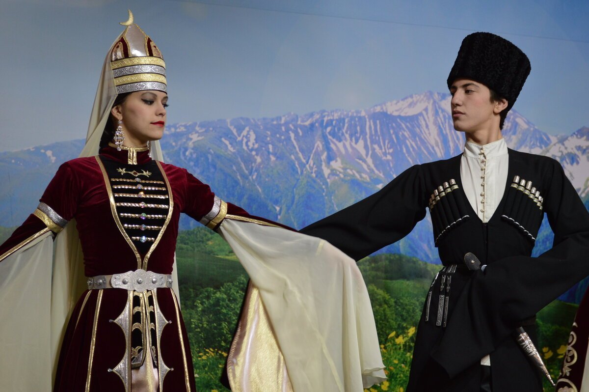 Национальные костюмы кавказа