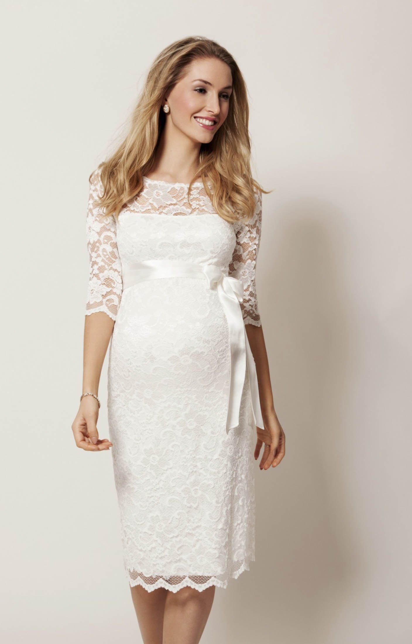 Белое платье на роспись. Короткое свадебное платье. Свадебное платье приталенное. Короткое свадебное платье с кружевом. Свадебные платья для беременных.