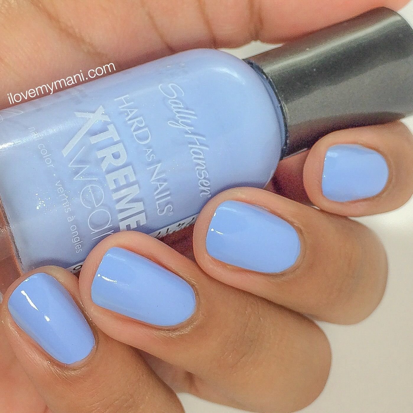 Голубой лак. Sally Hansen синий. Сали Хенсон синий лак. Sally Hansen Веганский лак Crystal Blue. Салли Хансен лак тон 13 синий.