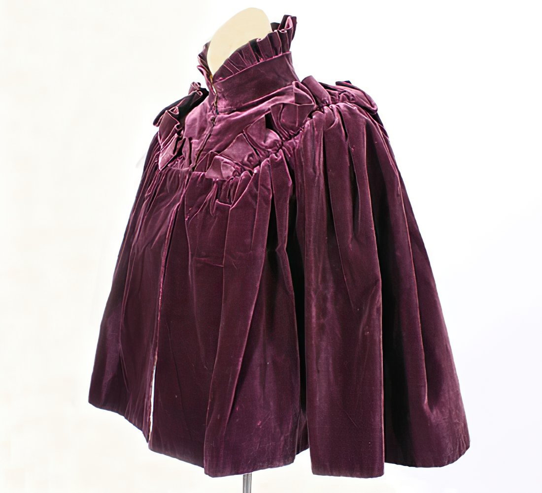 Старинный плащ сканворд 6. Салоп 19 век. Кейп пальто 19 век. Салоп одежда женская 19 век. Салоп 18 век.