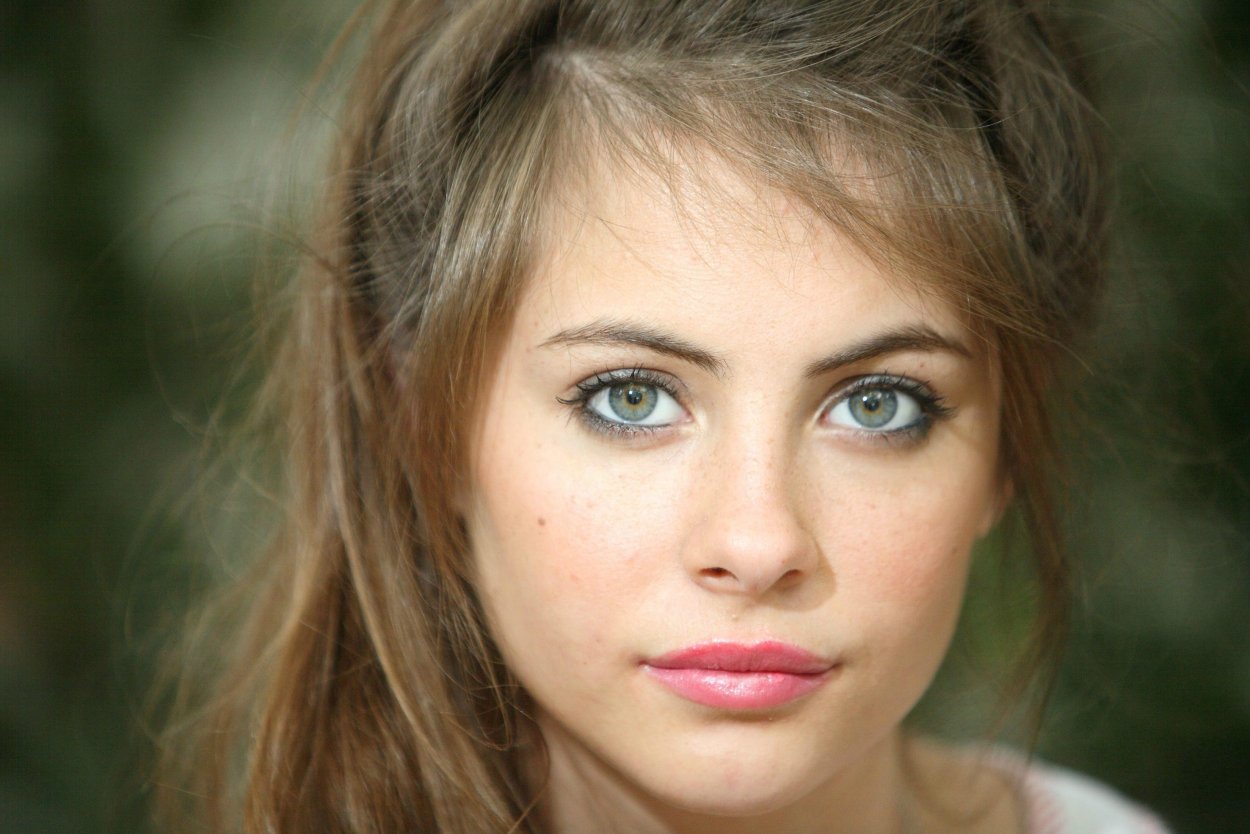 Уилла Холланд обои