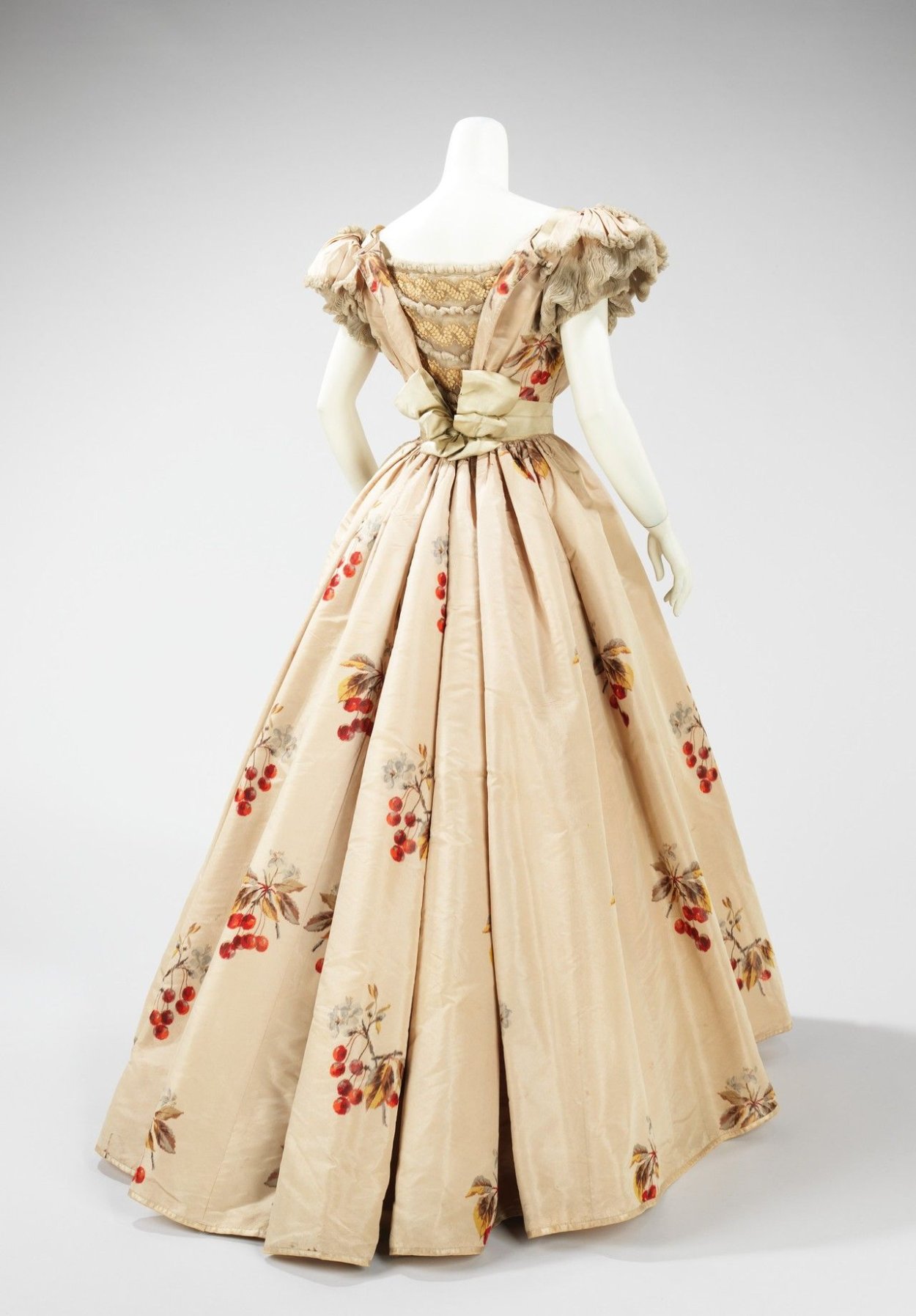 Бальные платья 19 века