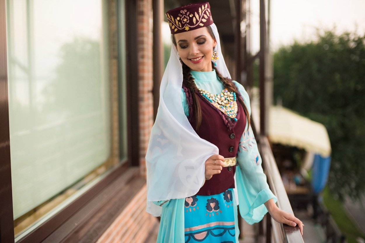 Современный татарский костюм