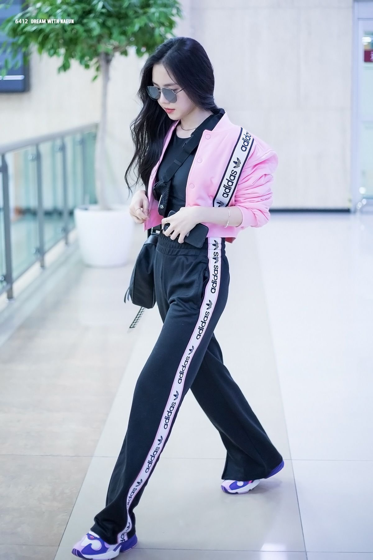 Корейский спортивный костюм женский