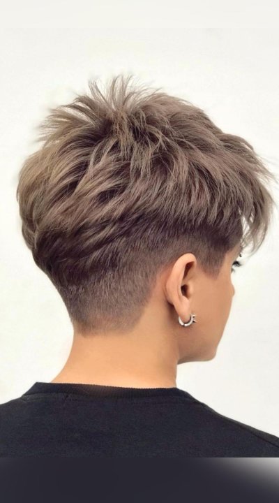 Женские короткие прически