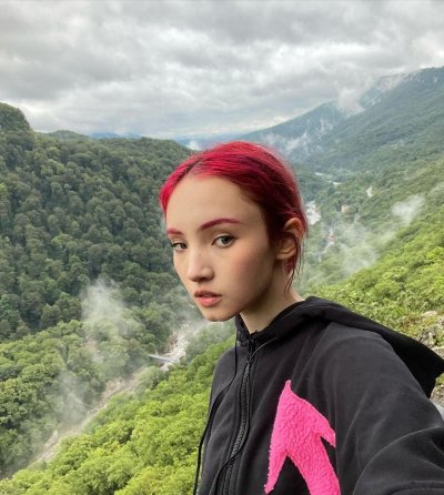 Карамбейби прическа