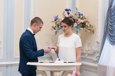 На роспись прическа